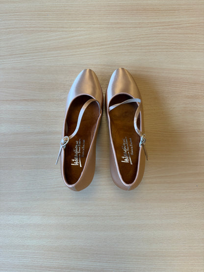 ICS RoundToe SingleStrap - Peach Satin - Size 5.5 - Regular