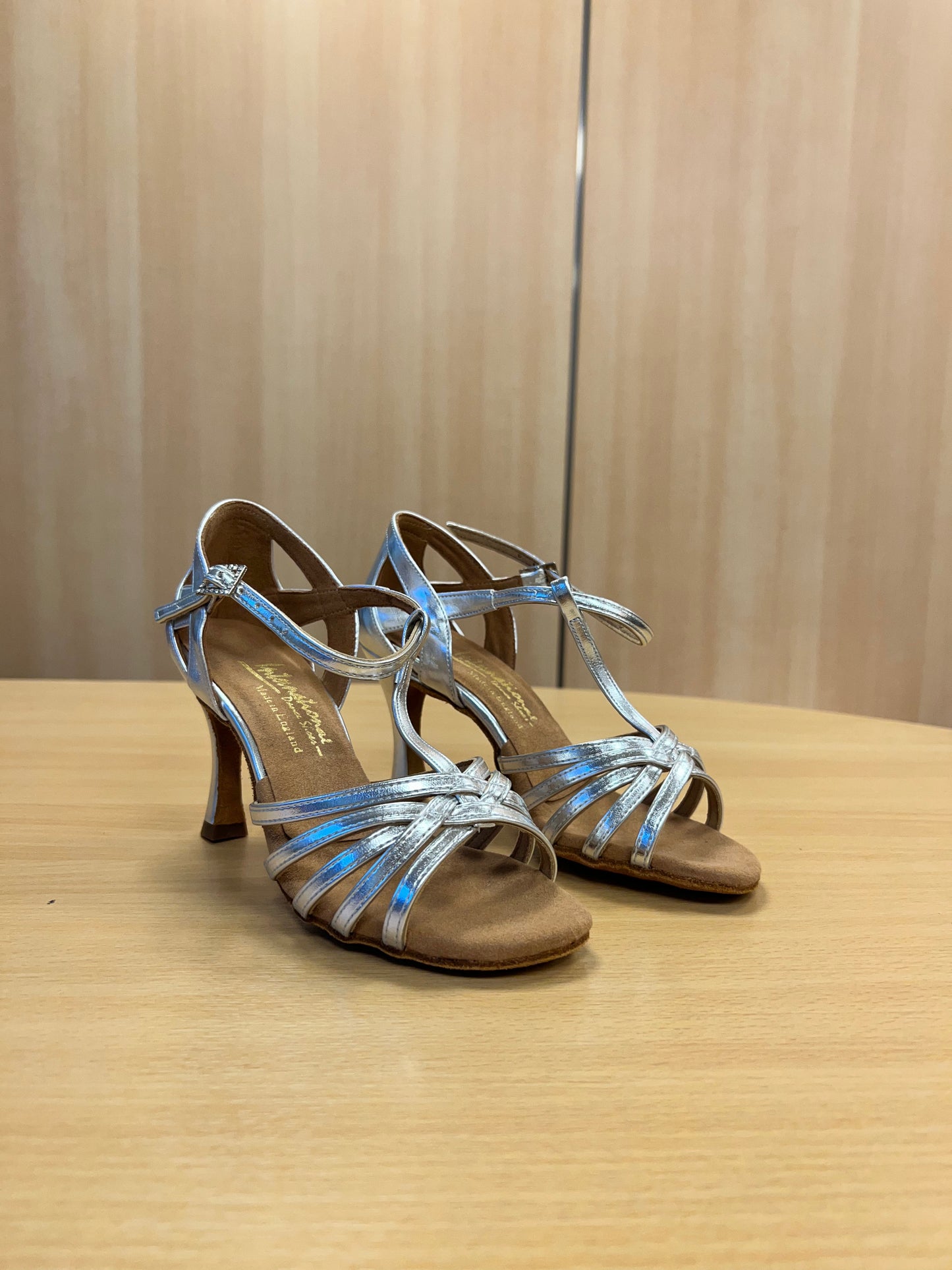 Lucia - Silver NotCalf (Size 5)