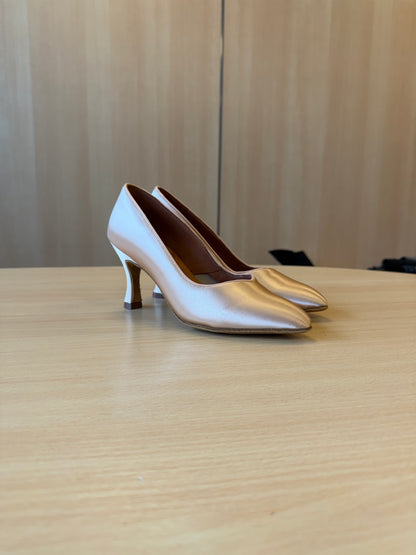 ICS SuperStar - Peach Satin - Size 6 - Narrow