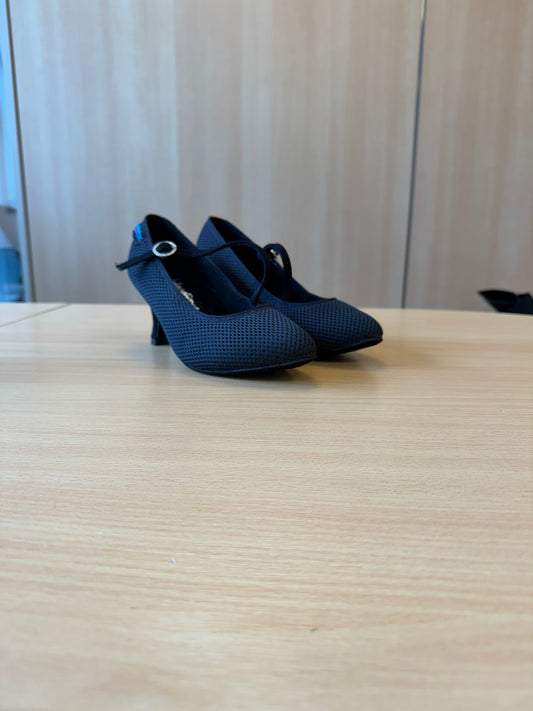 ICS RoundToe SingleStrap - AirMesh - Size 5.5 - X Wide