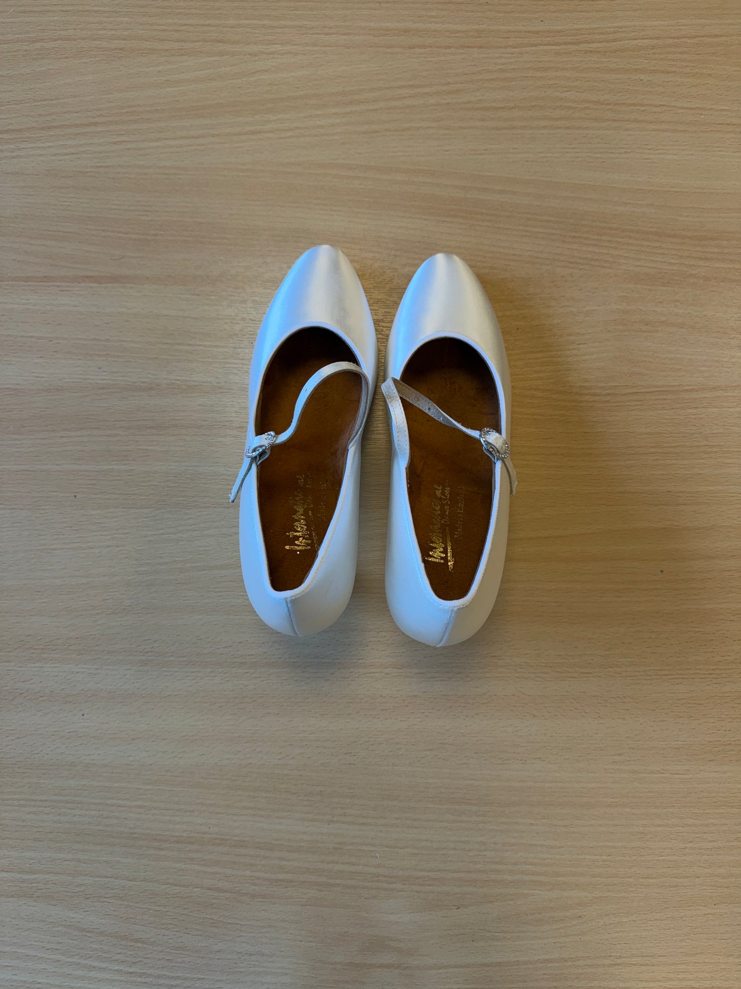ICS Classic - White Satin - Size 5.5 - Narrow (Silver Glitter Soles)