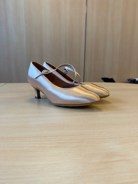 ICS RoundToe SingleStrap - Peach Satin - Size 6 - X Wide