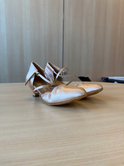 American Flex - Peach Satin - Size 5.5 - X Wide