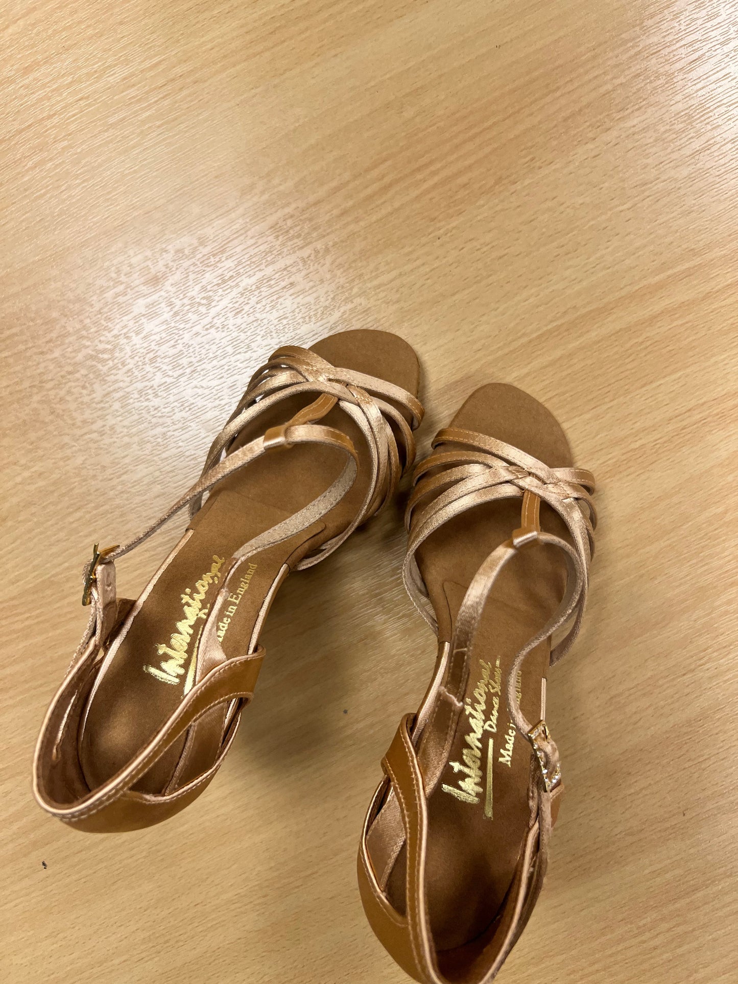 Lucia - Peach Satin (Size 5N)