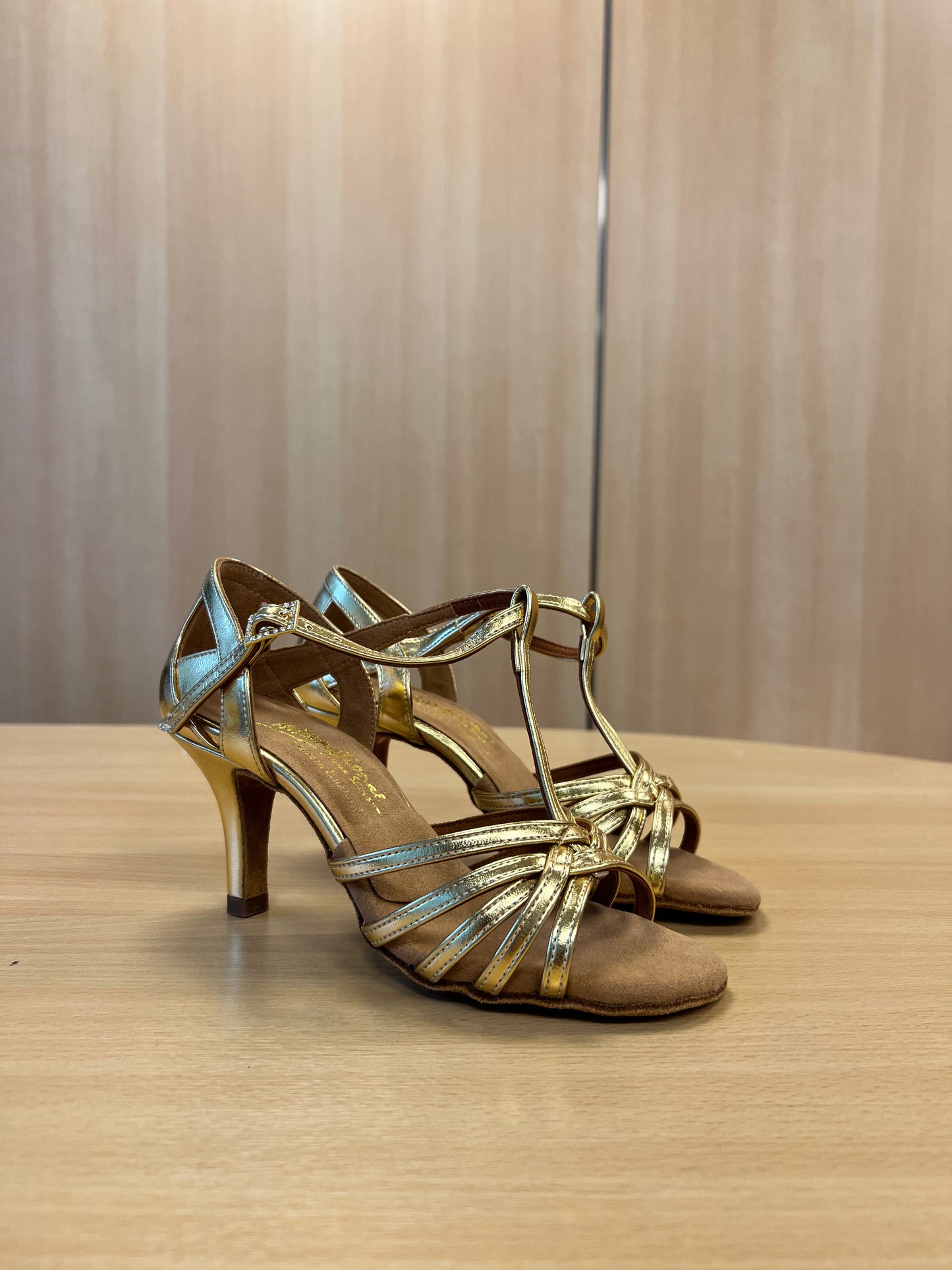 Lucia - Gold NotCalf (Size 4.5N)