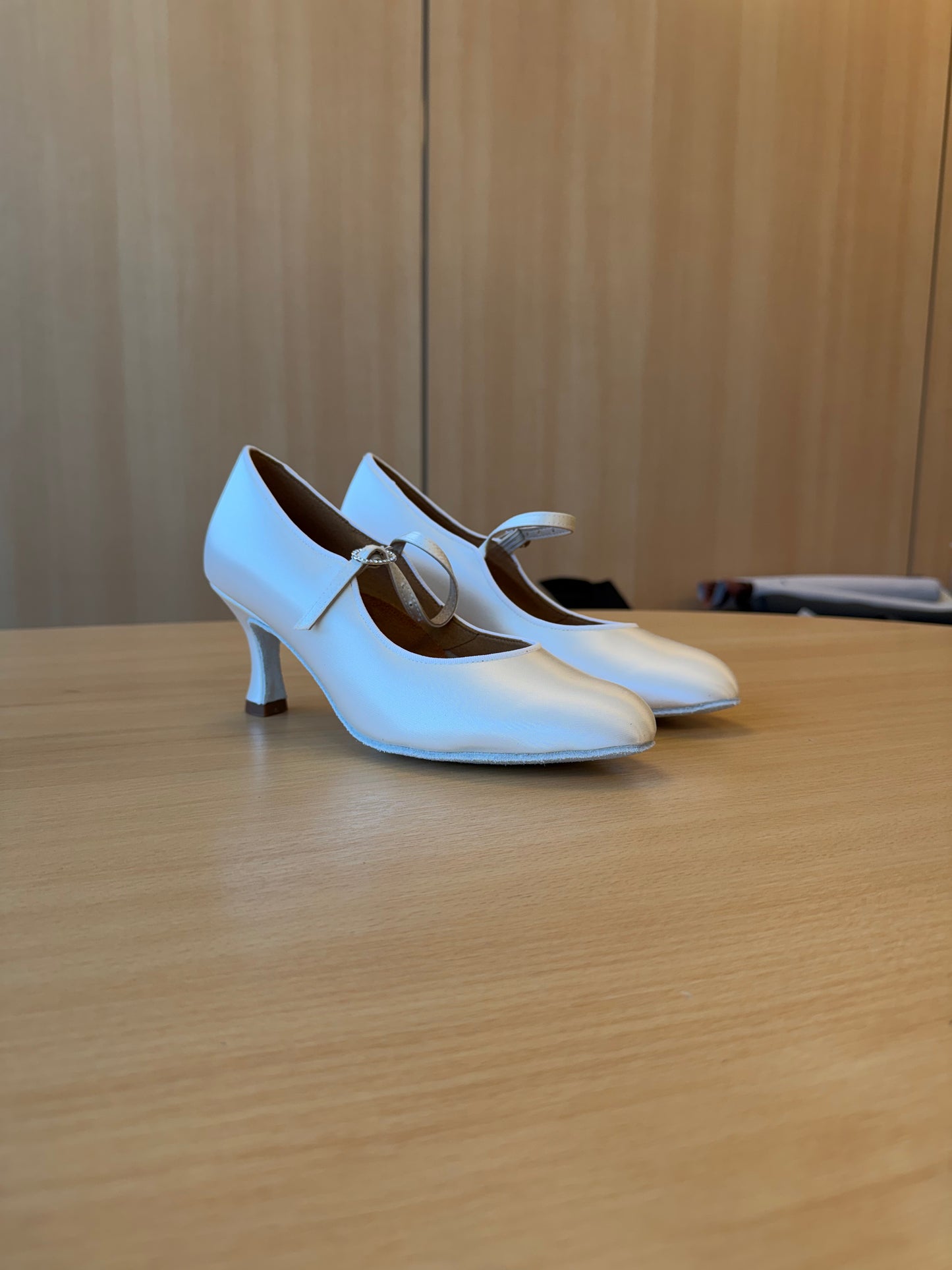 ICS Classic - White Satin - Size 5.5 - Regular