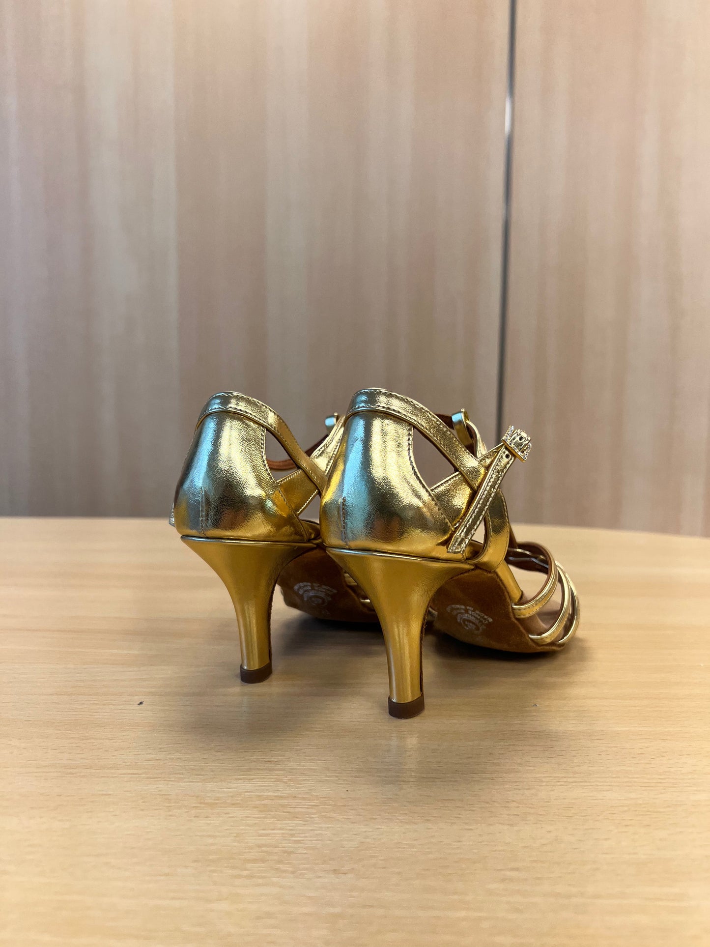 Lucia - Gold NotCalf (Size 4.5N)