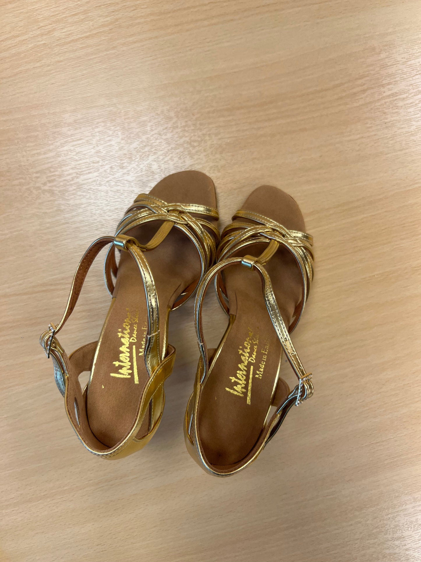 Lucia - Gold NotCalf (Size 4.5N)