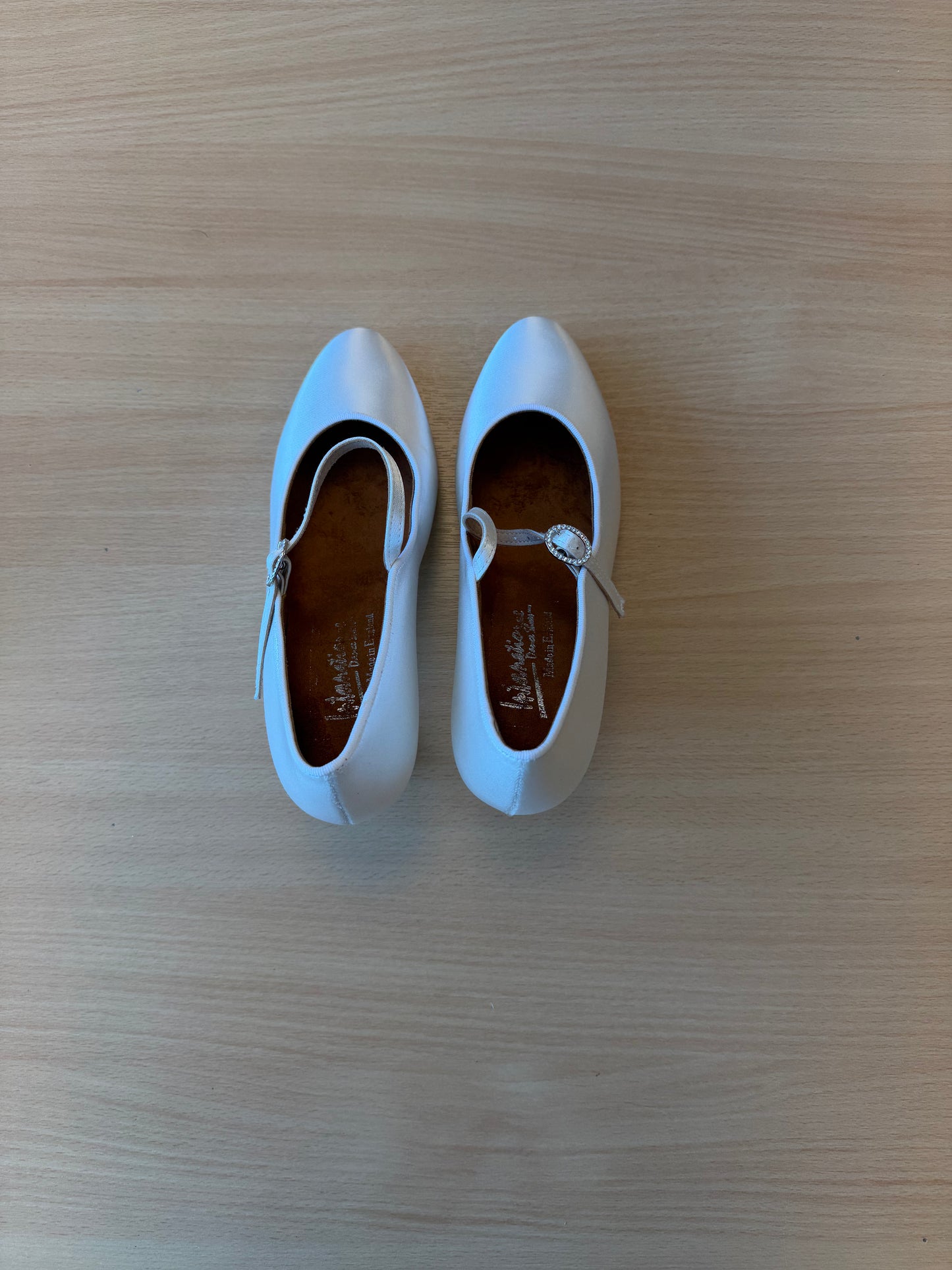 ICS Classic - White Satin - Size 5.5 - Regular