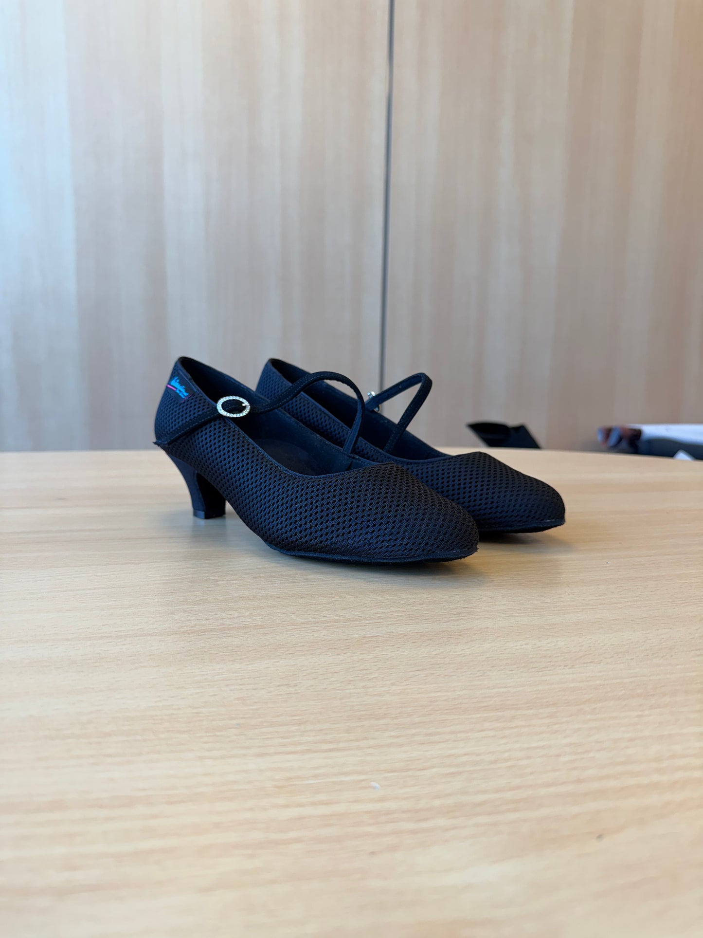 ICS RoundToe SingleStrap - AirMesh - Size 5.5 - Wide