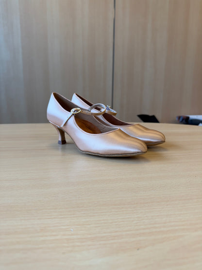 ICS Classic - Peach Satin - Size 5.5 - Regular