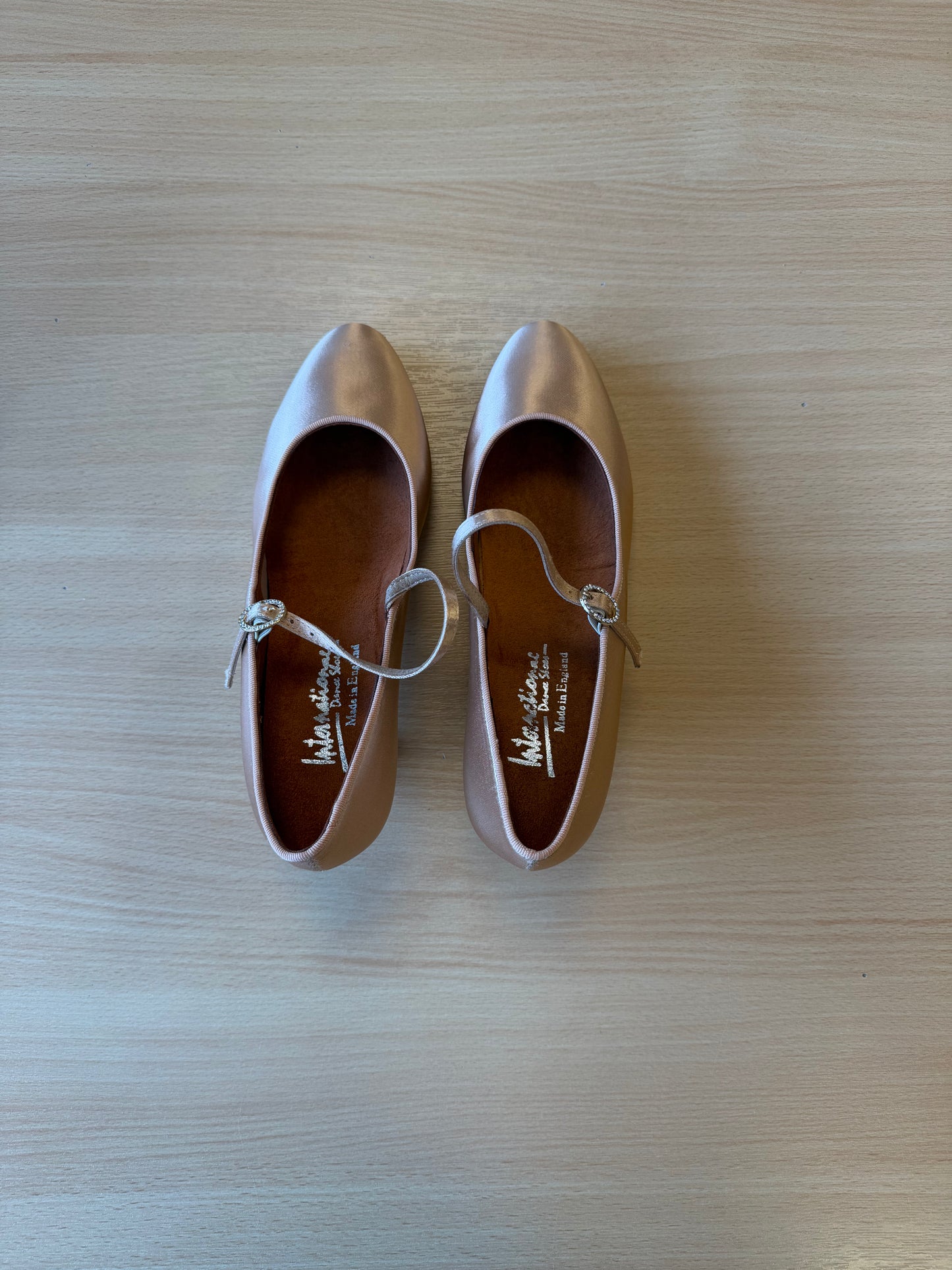 ICS Classic - Peach Satin - Size 5.5 - Regular