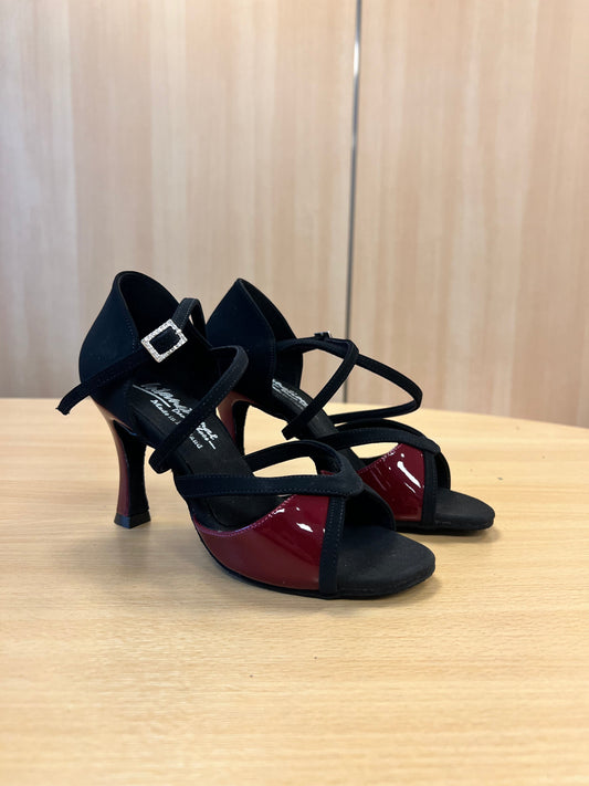 Bianca - Black Nubuck/Merlot Patent (Size 4)