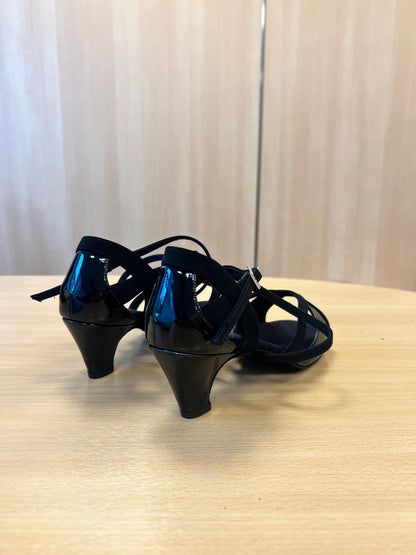 Bianca - Black Nubuck/Black Patent (Size 7XW)