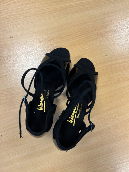 Bianca - Black Nubuck/Black Patent (Size 6.5XW)