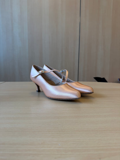 ICS RoundToe SingleStrap - Peach Satin - Size 5 - Regular