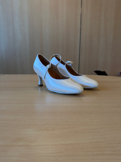 ICS Classic - White Satin - Size 5 - X Wide