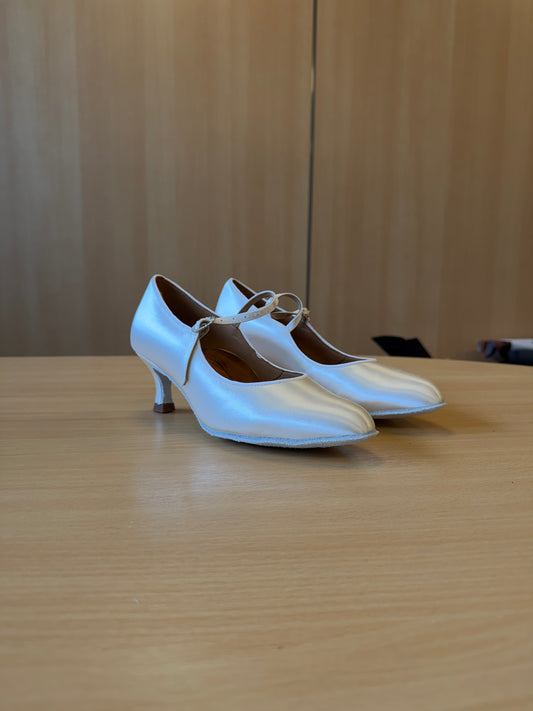 ICS Classic - White Satin - Size 5 - X Wide