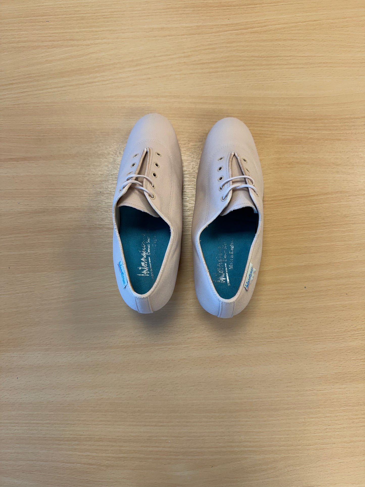 Heather Split-Sole - Beige Lycra - Size 5.5 - Regular