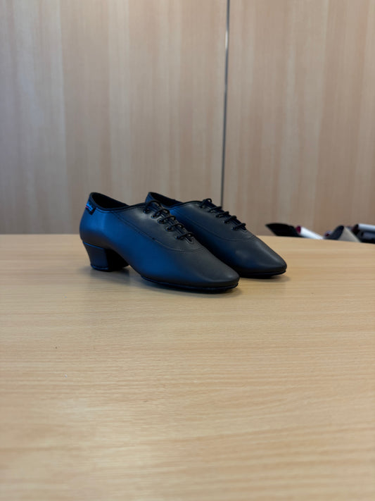 Heather Split-Sole - Black NotCalf - Size 5 - Regular (Vegan Soles)