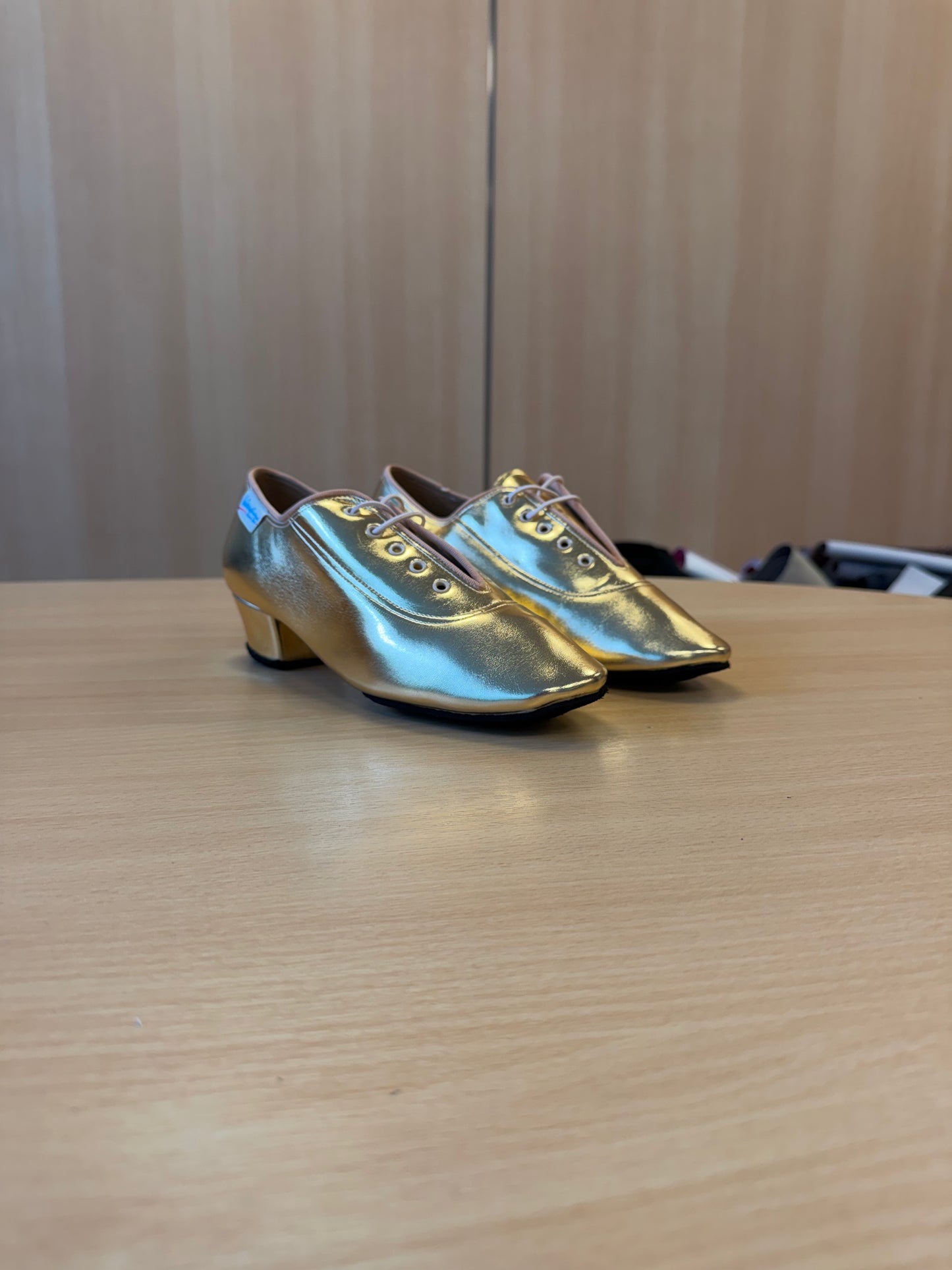 Heather Split-Sole - Gold NotCalf - Size 4.5 - Regular