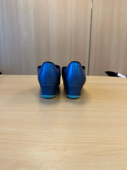 Heather Split-Sole - Blue Seta - Size 4.5 - Regular