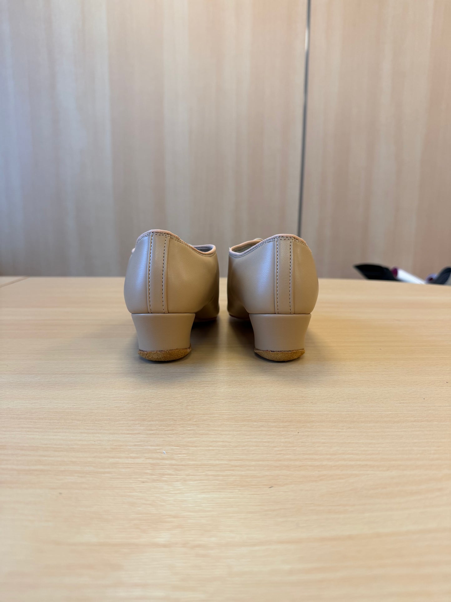 Heather Full-Sole - Beige NotCalf - Size 4.5 - Wide