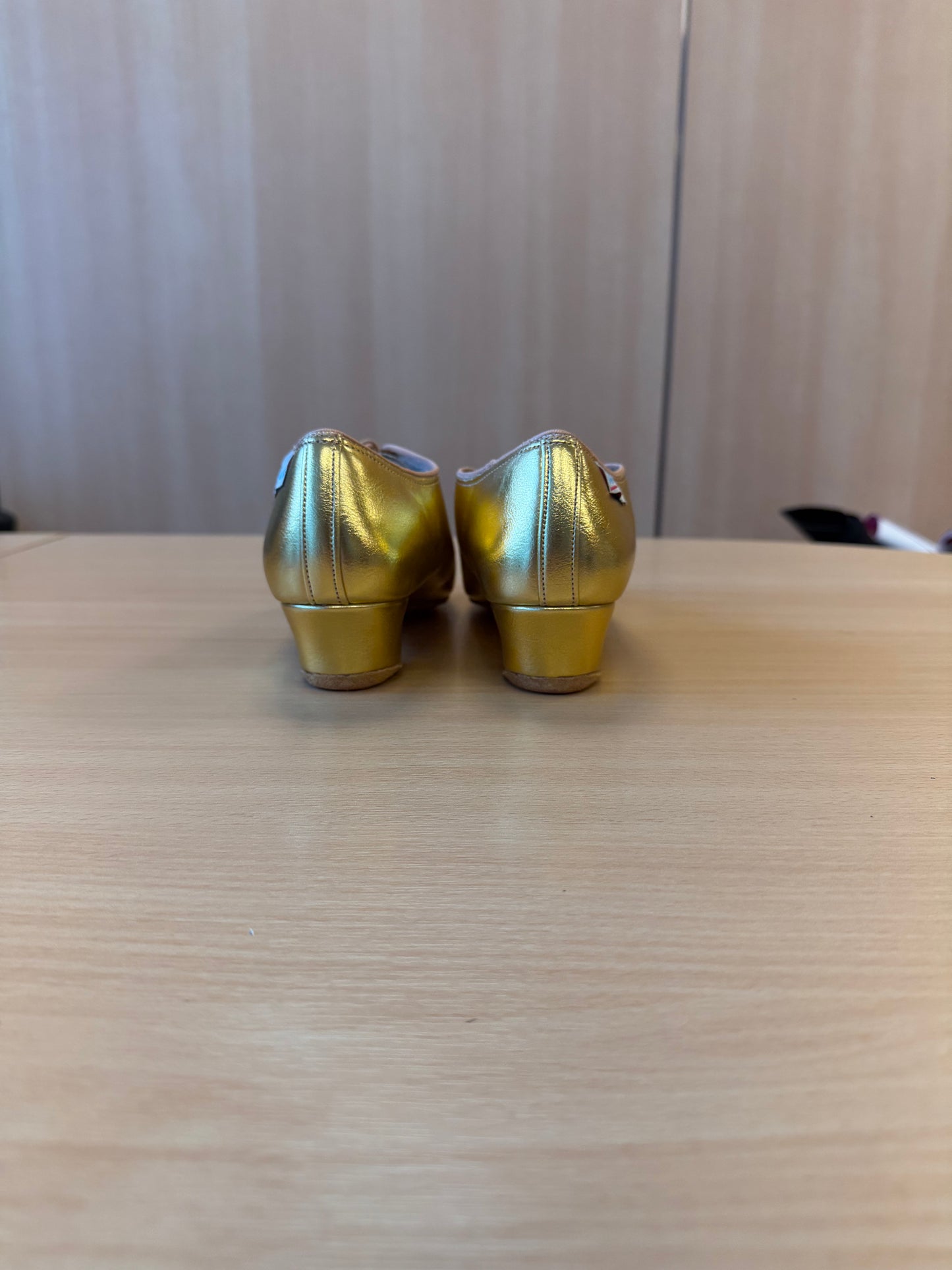 Heather Split-Sole - Gold NotCalf - Size 5 - Regular