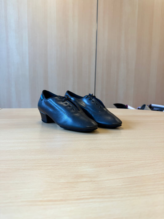 Heather Split-Sole - Black Calf - Size 4.5 - Regular