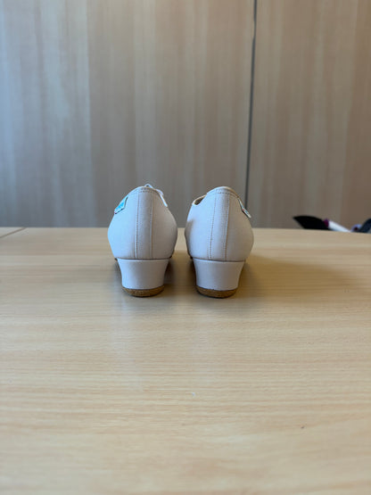 Heather Split-Sole - Beige Lycra - Size 4.5 - Regular