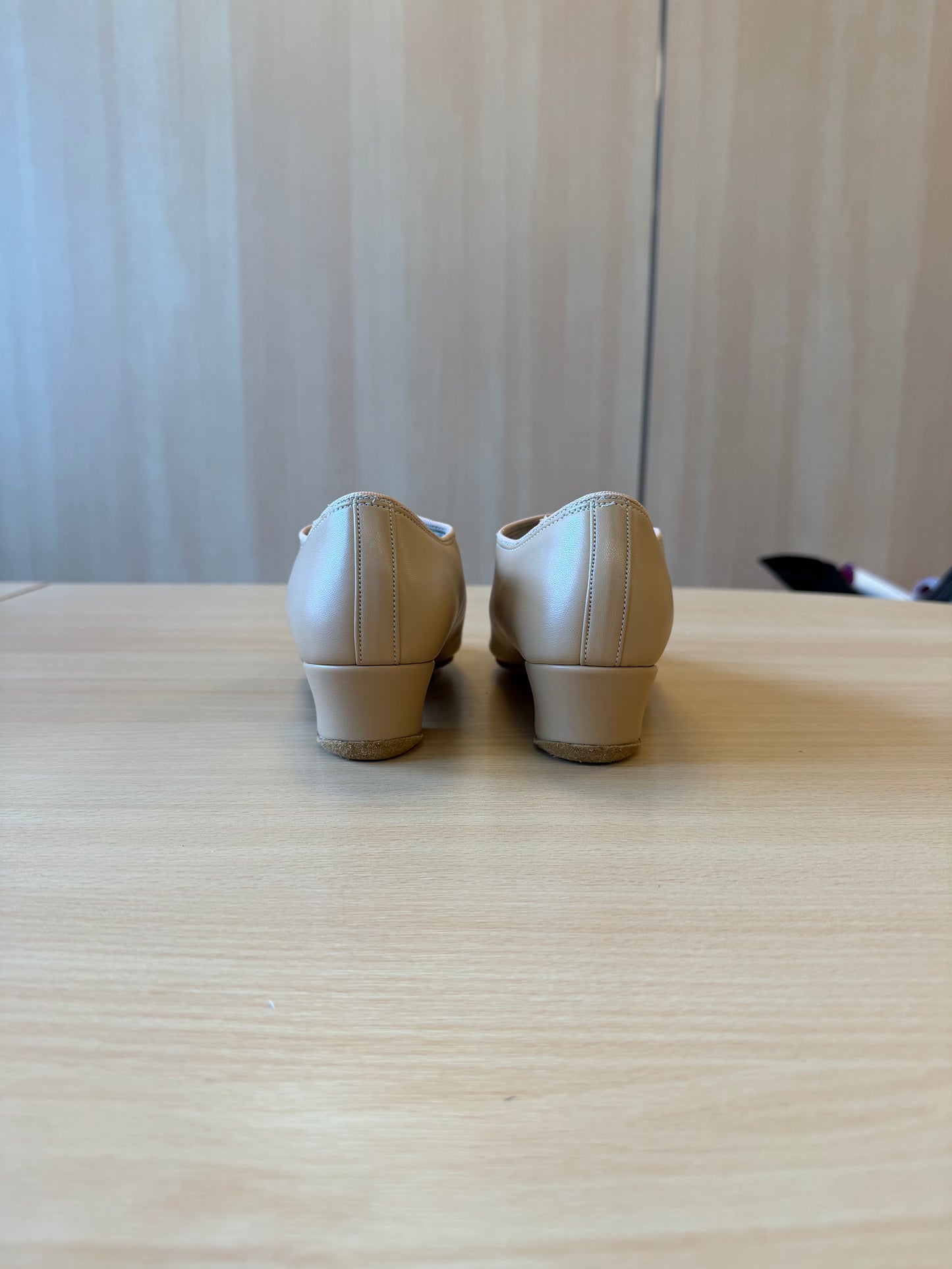 Heather Full-Sole - Beige NotCalf - Size 4.5 - Narrow