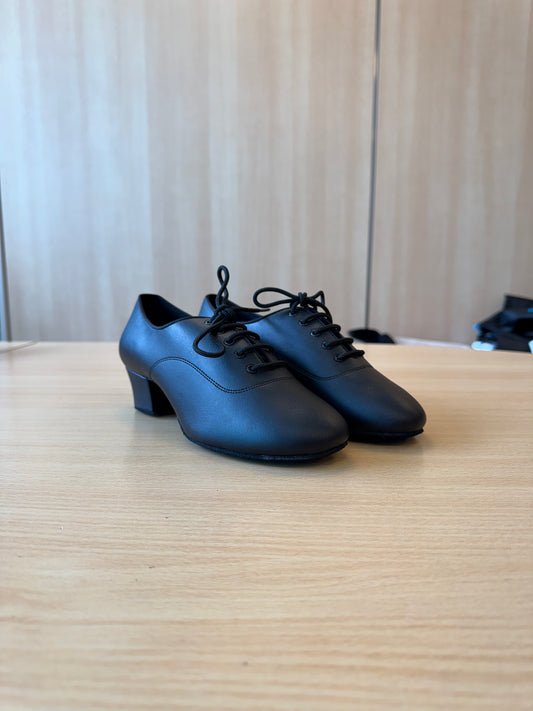 Boys MST Flex - Black NotCalf - Size 4 - Regular