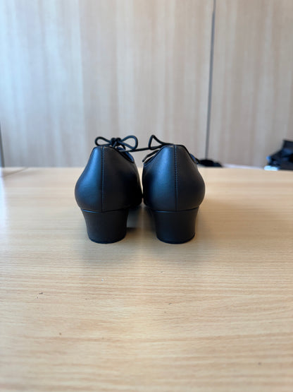 Boys MST Flex - Black NotCalf - Size 4 - Regular