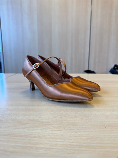 ICS SuperStar SingleStrap - Tan Satin - Size 5.5 - Regular