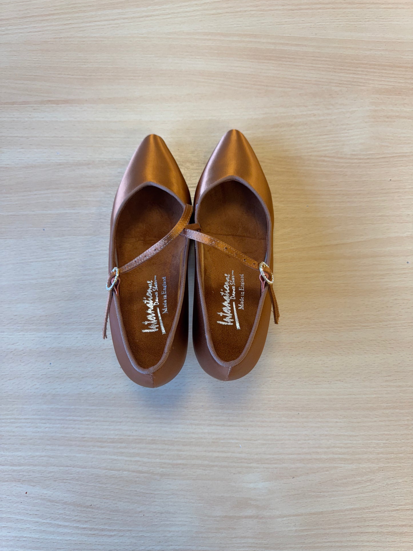 ICS SuperStar SingleStrap - Tan Satin - Size 5.5 - Regular