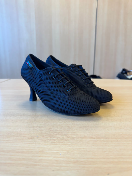 Roxy - Air Mesh - Size 3.5 - Regular