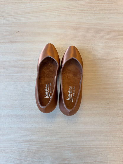 ICS Vista - Tan Satin - Size 5 - Regular