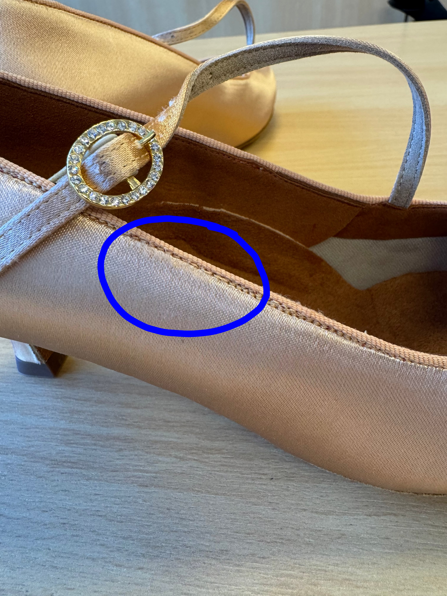 ICS RoundToe SingleStrap - Peach Satin - Size 8 - Narrow