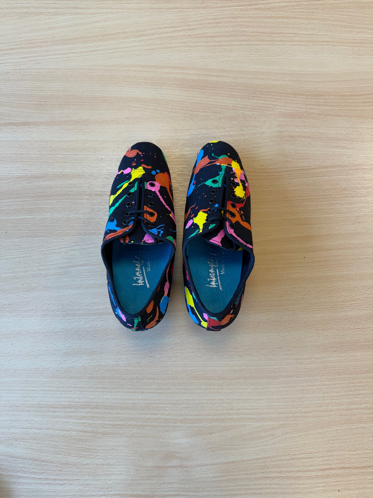 Heather Split-Sole - ArtAttack - Size 3.5 - Regular (Blue & Red Soles)