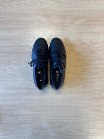 Boys MT - Black NotCalf - Size 12 - Regular