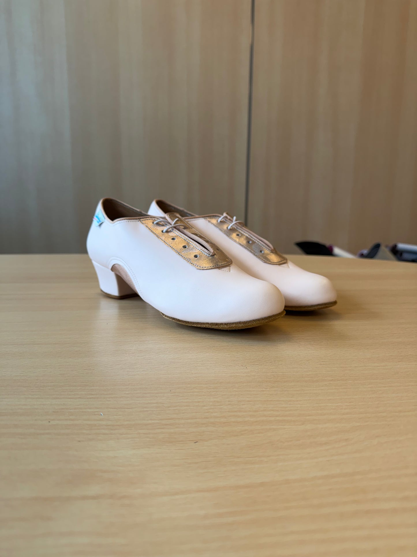 Artiste Split-Sole - Himalayan Rose - Size 8 - Wide