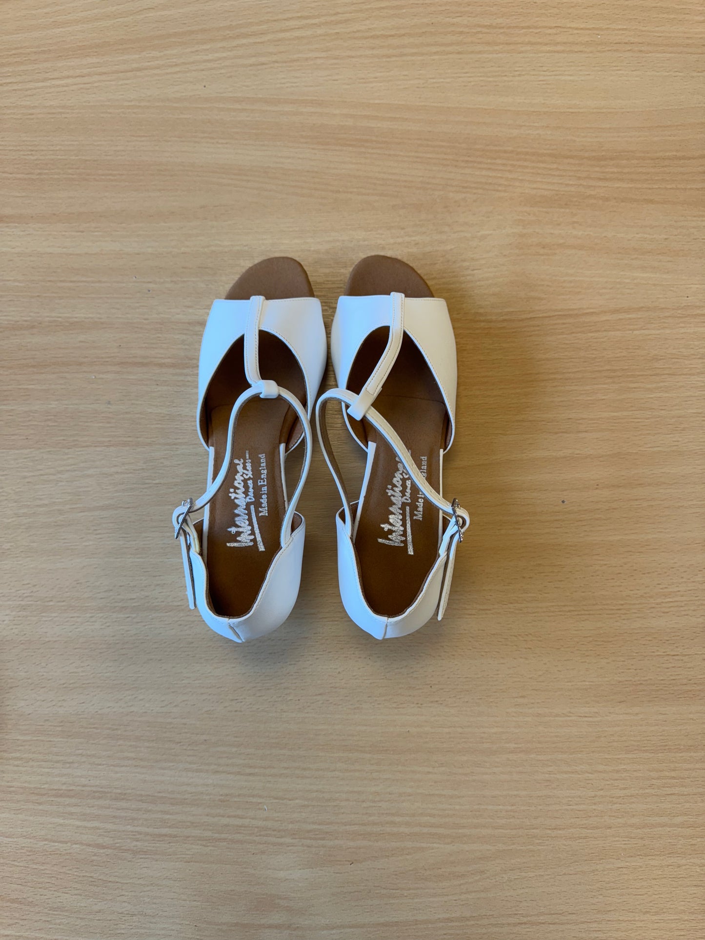 Katie - White - Size 3 - Wide