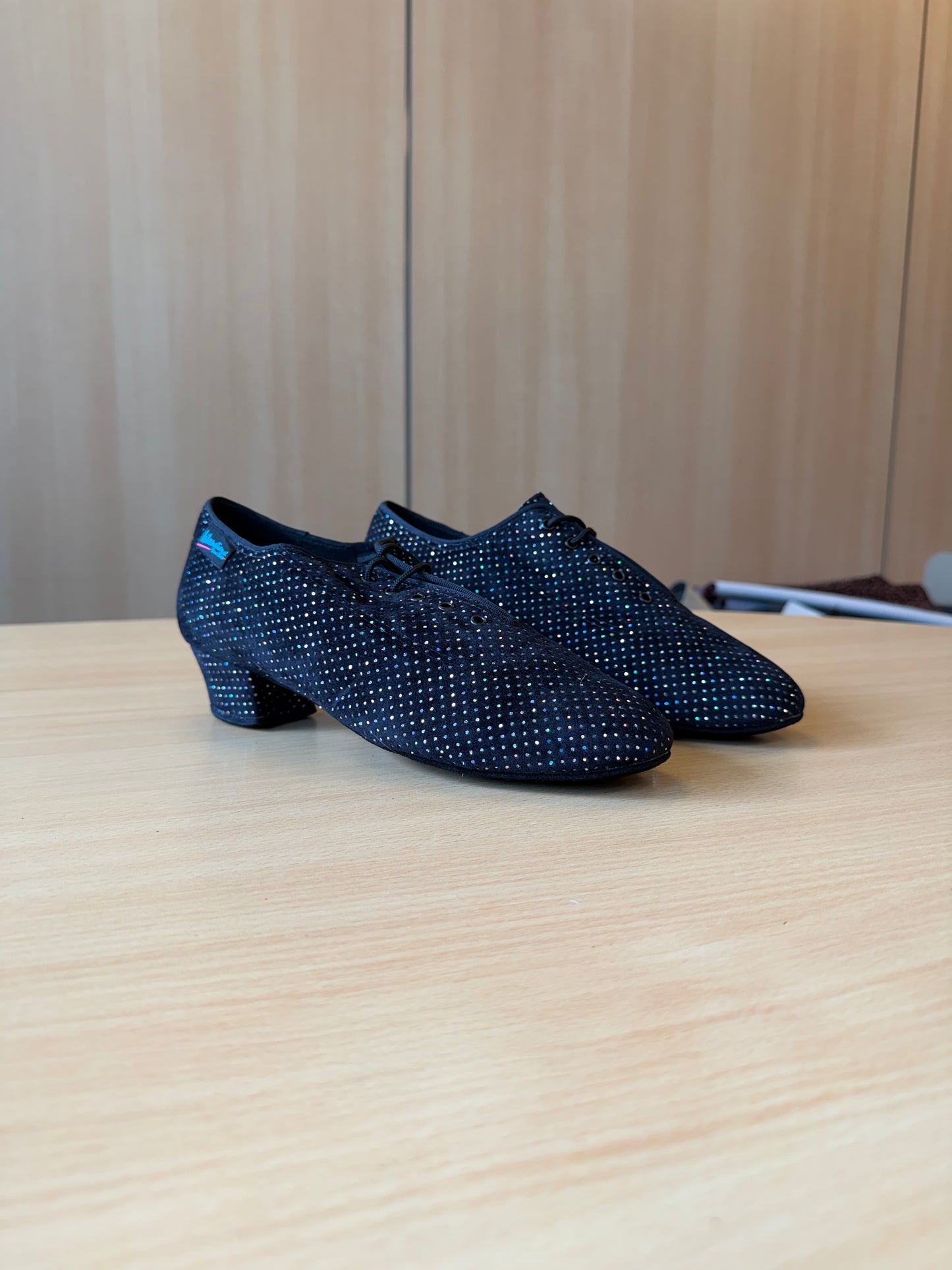 Heather Full-Sole - Black Silver Hologram - Size 7 - Wide