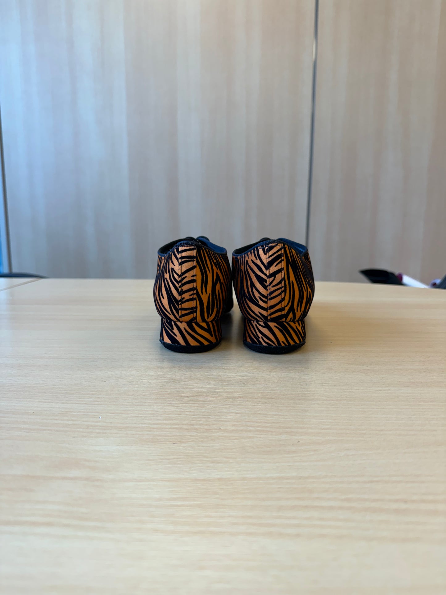 Contra - Tiger Print - Size 8 - Regular