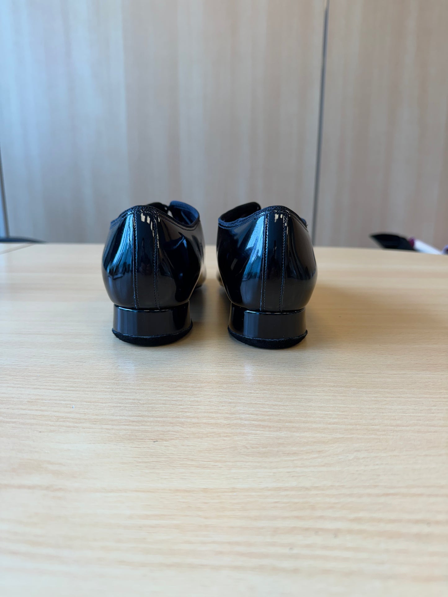 Contra - Black Patent - Size 7.5 - Regular