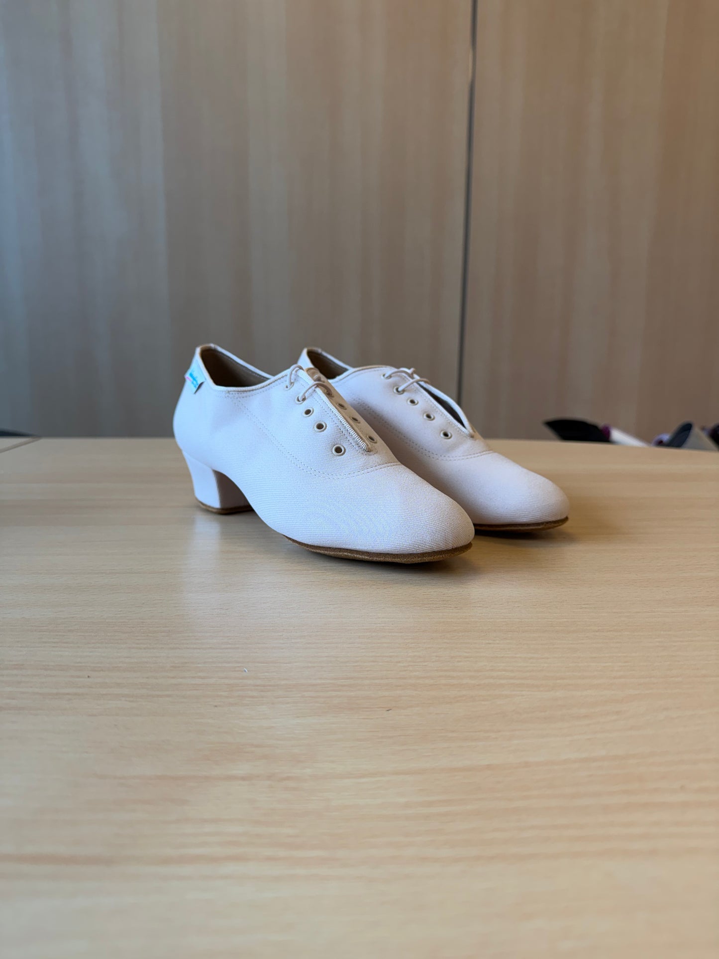 Heather Split-Sole - Beige Lycra - Size 6.5 - Regular