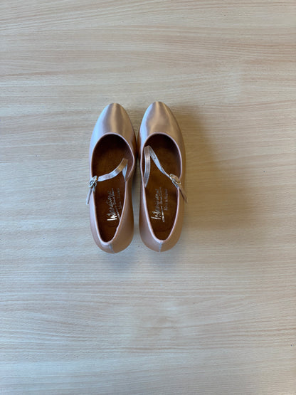 ICS Classic - Peach Satin - Size 4.5 - Narrow
