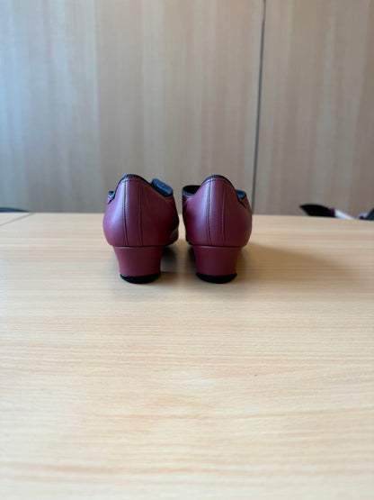 Heather Split-Sole - Red Wine - Size 5.5 - Regular