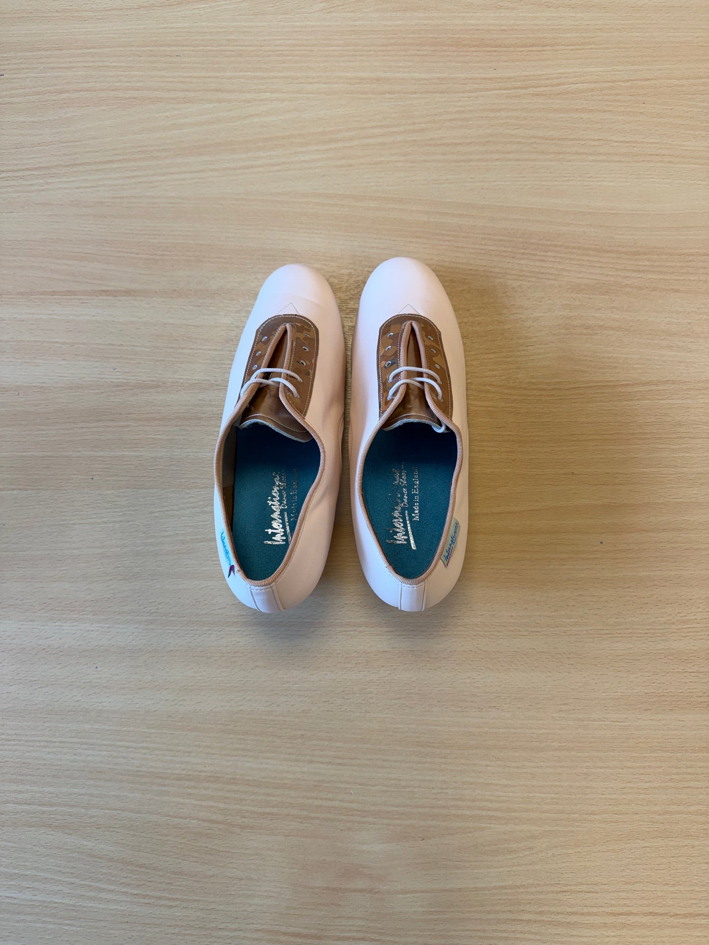Artiste Split-Sole - Himalayan Rose - Size 6 - Regular