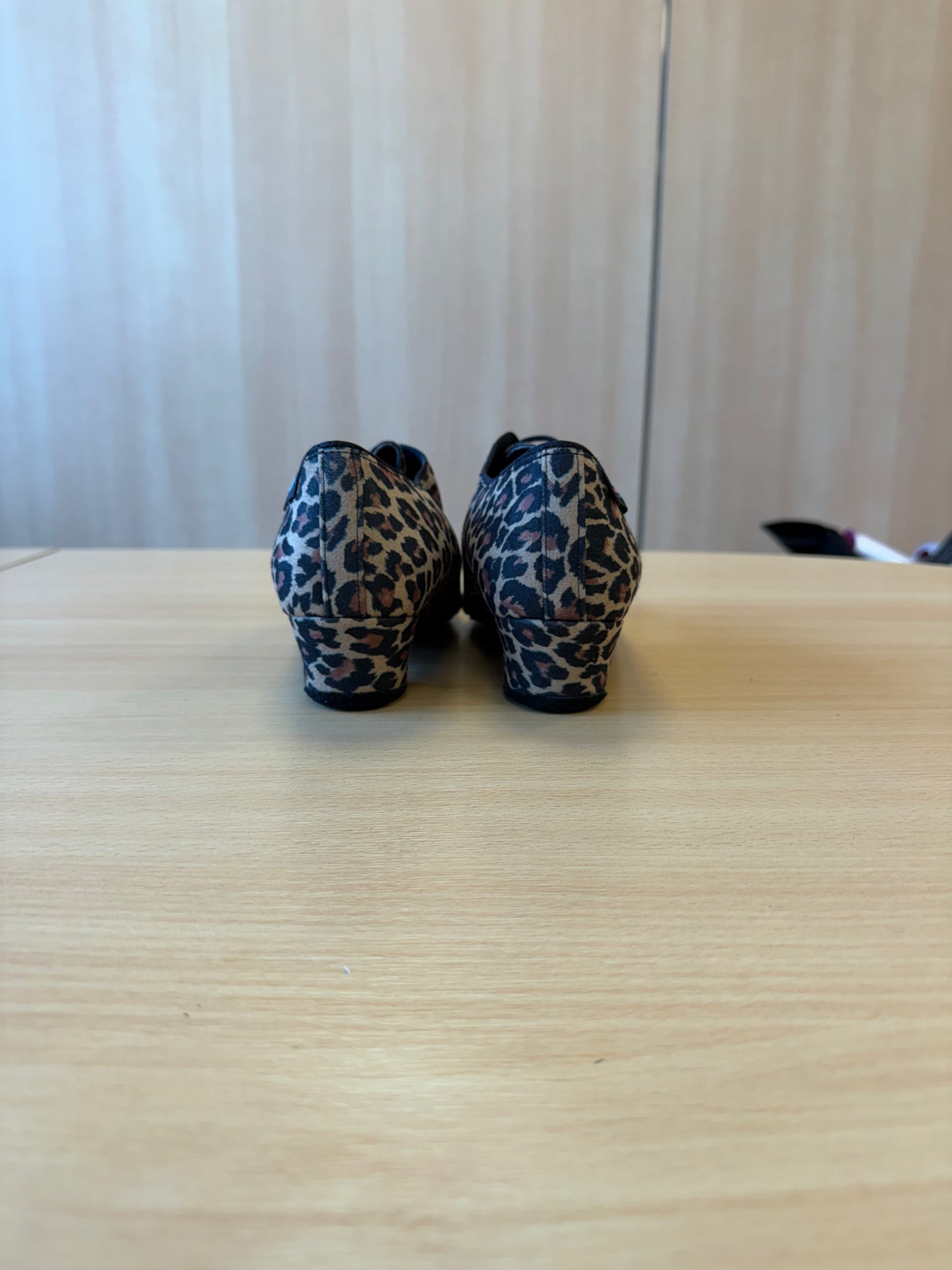 Heather Full-Sole - Leopard - Size 6 - Wide